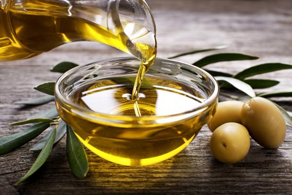 Beneficios-de-tomar-limón-y-aceite-de-oliva-en-ayunas-2